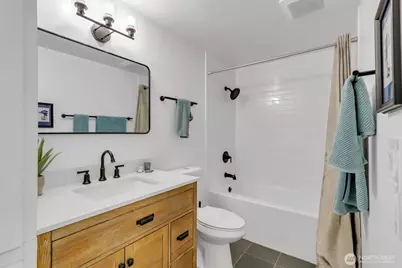 919 2nd Avenue W #505, Seattle, WA 98119 - Photo 18