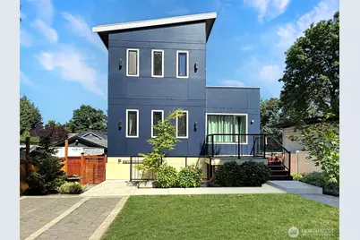 620 Stevens Avenue NW, Renton, WA 98507 - Photo 1