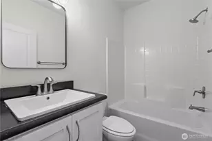 226 E Orange Ave, Burlington, WA 98233 - Photo 14