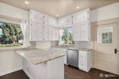 6101 Tacoma Avenue S, Tacoma, WA 98408 - Photo 6