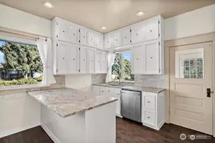 6101 Tacoma Ave S, Tacoma, WA 98408 - Photo 6