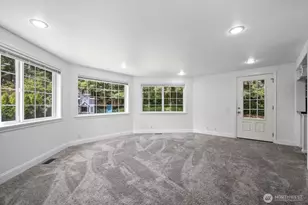 11024 139th St Ct E, Puyallup, WA 98374 - Photo 6