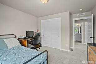 923 NW 26th Wy, Battle Ground, WA 98604 - Photo 34