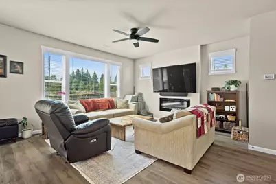 923 NW 26th Way, Battle Ground, WA 98604 - Photo 8