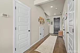 923 NW 26th Wy, Battle Ground, WA 98604 - Photo 6