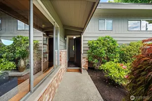6901 N 18th St, Tacoma, WA 98406 - Photo 2