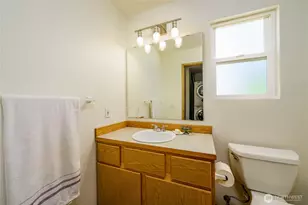 1318 N 184th Ct, Shoreline, WA 98177 - Photo 20
