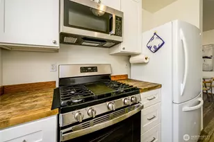 1318 N 184th Ct, Shoreline, WA 98177 - Photo 14