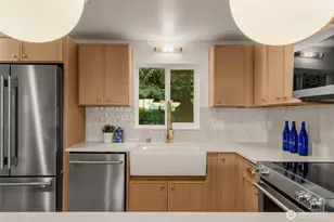3613 40th Ave W, Seattle, WA 98199 - Photo 16