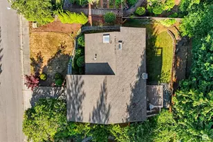14023 SE 60th St, Bellevue, WA 98006 - Photo 38