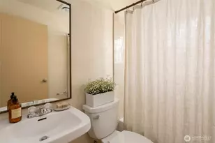 2414 SW Holden St, Seattle, WA 98106 - Photo 10