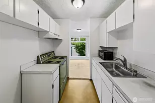 15142 65th Ave S, Tukwila, WA 98188 - Photo 6