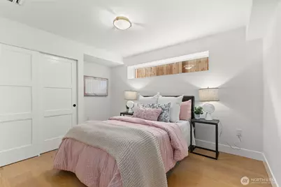 9535 Dayton Avenue N, Seattle, WA 98103 - Photo 18