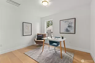 9535 Dayton Ave N, Seattle, WA 98103 - Photo 24