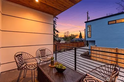 9535 Dayton Avenue N, Seattle, WA 98103 - Photo 14