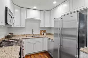 1928 109th Ave SE, Bellevue, WA 98004 - Photo 8