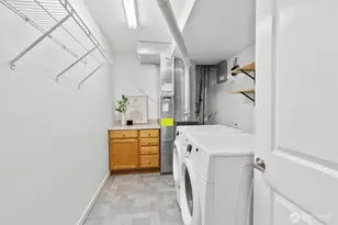 1928 109th Ave SE, Bellevue, WA 98004 - Photo 24