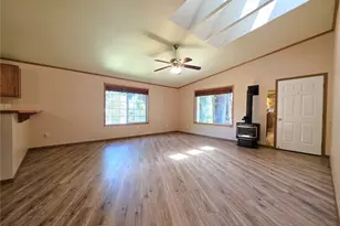 51 SE Cabana Ave, Shelton, WA 98584 - Photo 4