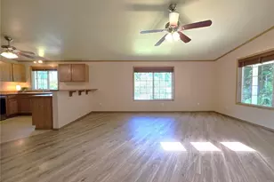 51 SE Cabana Ave, Shelton, WA 98584 - Photo 6