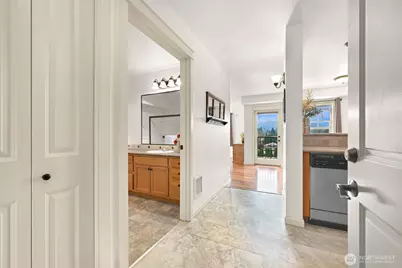 700 32nd Street #A412, Bellingham, WA 98225 - Photo 6