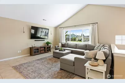 933 E Sharon Avenue, Burlington, WA 98233 - Photo 6