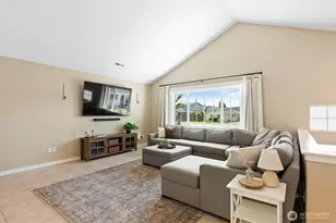 933 E Sharon Ave, Burlington, WA 98233 - Photo 6