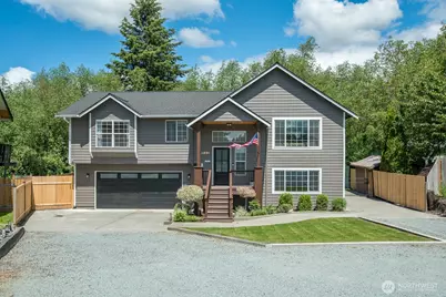933 E Sharon Avenue, Burlington, WA 98233 - Photo 1