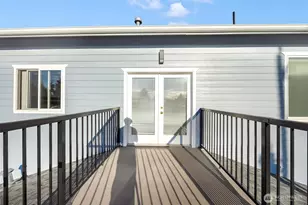 10821 Crestwood Dr S, Seattle, WA 98178 - Photo 30