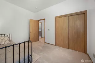 10821 Crestwood Dr S, Seattle, WA 98178 - Photo 34