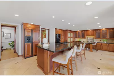 2111 SW 174th Street, Burien, WA 98166 - Photo 20