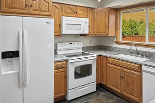 1324 Seneca St, Wenatchee, WA 98801 - Photo 10