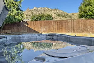 1324 Seneca St, Wenatchee, WA 98801 - Photo 4