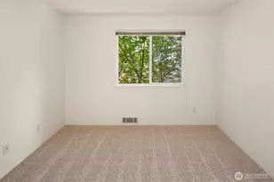 10838 E Riverside Dr, Bothell, WA 98011 - Photo 18