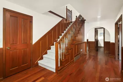 8308 Frederick Place, Edmonds, WA 98026 - Photo 6