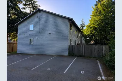 7611 Ridgewood Drive, Everett, WA 98203 - Photo 2