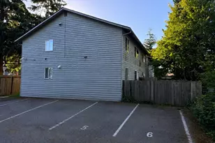 7611 Ridgewood Dr, Everett, WA 98203 - Photo 2