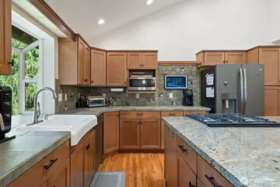 3670 Sulphur Springs Lane, Bremerton, WA 98310 - Photo 8