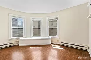 115 Bellevue Ave E, Seattle, WA 98102 - Photo 8