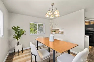 731 S 19th St, Renton, WA 98055 - Photo 16