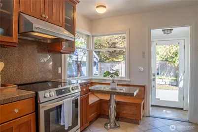 4432 SW 102nd Street, Seattle, WA 98146 - Photo 12