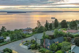 4432 SW 102nd St, Seattle, WA 98146 - Photo 2