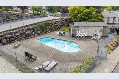 22703 Lakeview Drive #E1, Mountlake Terrace, WA 98043 - Photo 22