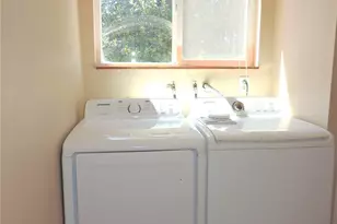 10233 10th Ave SW, Seattle, WA 98146 - Photo 6