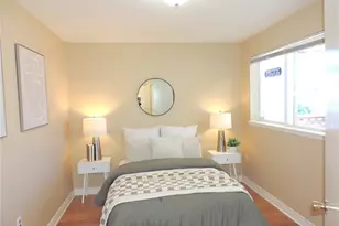 10233 10th Ave SW, Seattle, WA 98146 - Photo 4