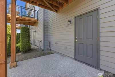19324 35th Dr SE #E, Bothell, WA 98012 - Photo 22