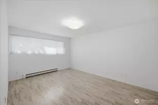 914 6th Ave N, Seattle, WA 98109 - Photo 18