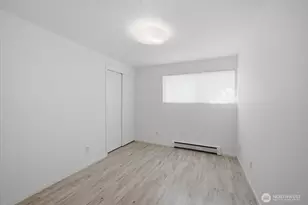 914 6th Ave N, Seattle, WA 98109 - Photo 22