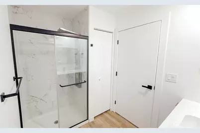 131 S 106th, Seattle, WA 98168 - Photo 12