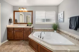 24816 SE 17th Pl, Sammamish, WA 98075 - Photo 22