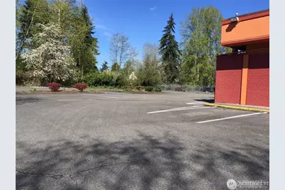 9002 Pacific Avenue, Tacoma, WA 98444 - Photo 4